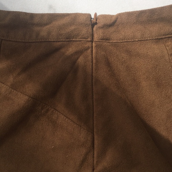 Flattering skirt from Abercrombie and Fitch - Picture 5 of 6